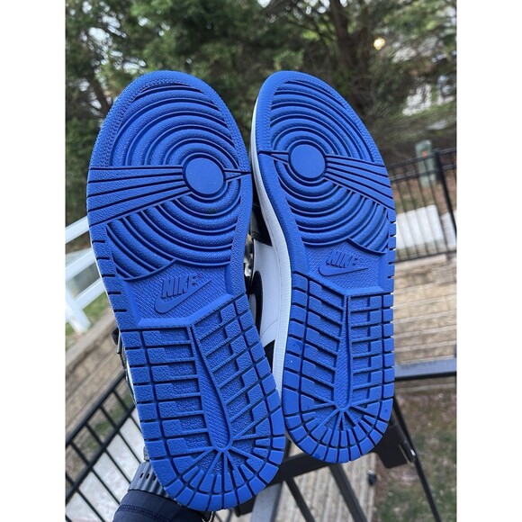 Air Jordan 1 Retro High OG ‘Royal Toe’ 2020 Size 8.5 Men (No Box) - Picture 11 of 12